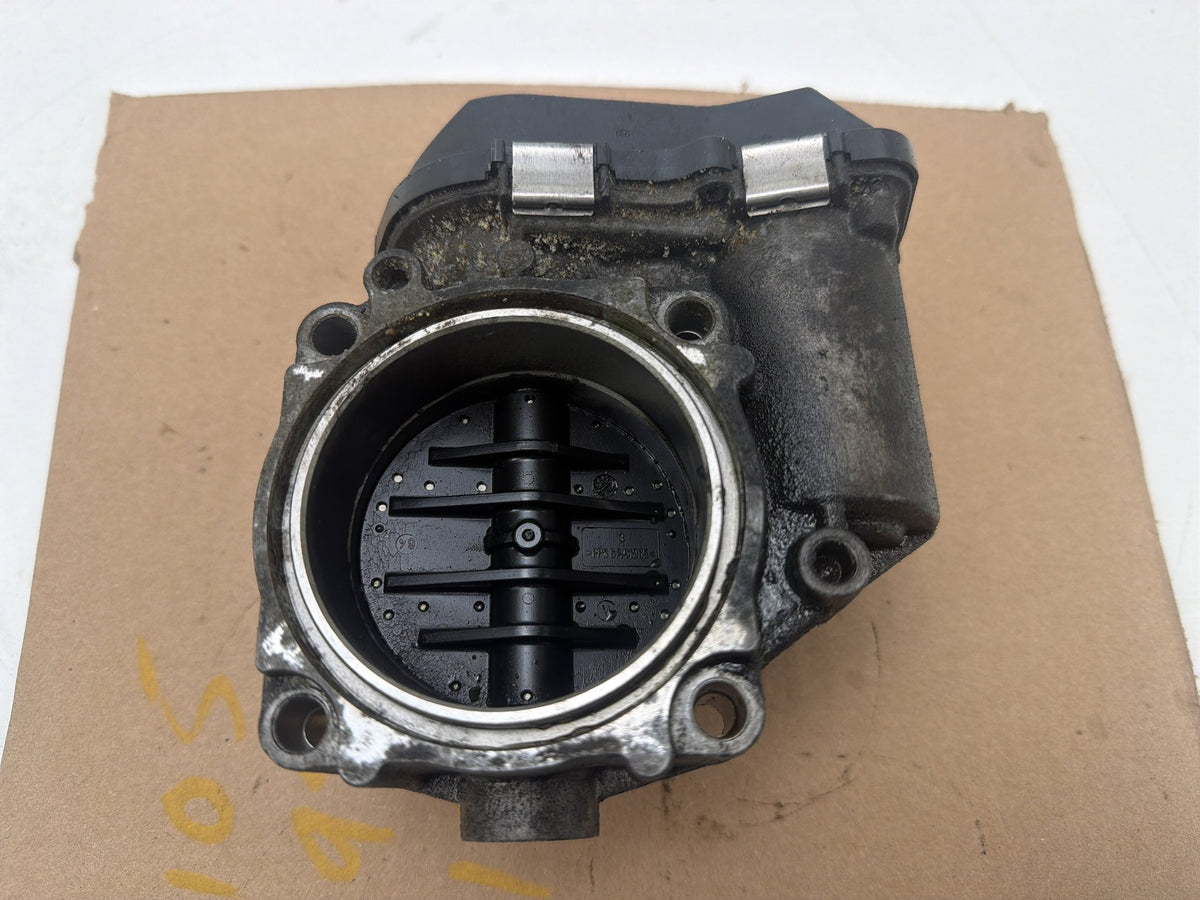 2011-2016 BMW 550i xDrive 4.4L Engine Throttle Body 7555944 OEM
