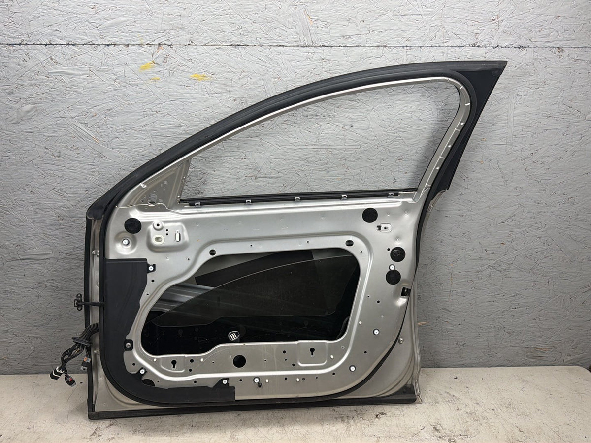 2014-2019 Jaguar XJ Front Right Passenger Side Door Shell C2D24174 OEM