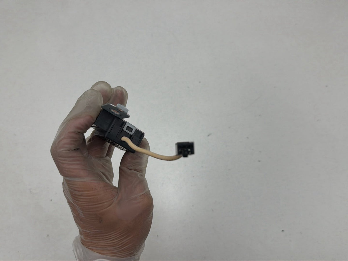 2016-2017 Nissan Sentra Rear Windshield Glass Defroster Relay Module OEM