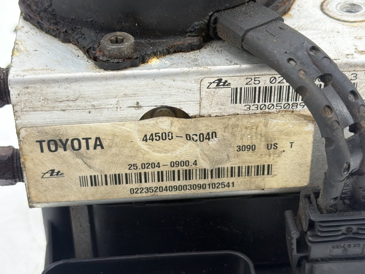 2003-2004 Toyota Tundra ABS Anti-Lock Brake Pump Actuator Module 445000C040 OEM