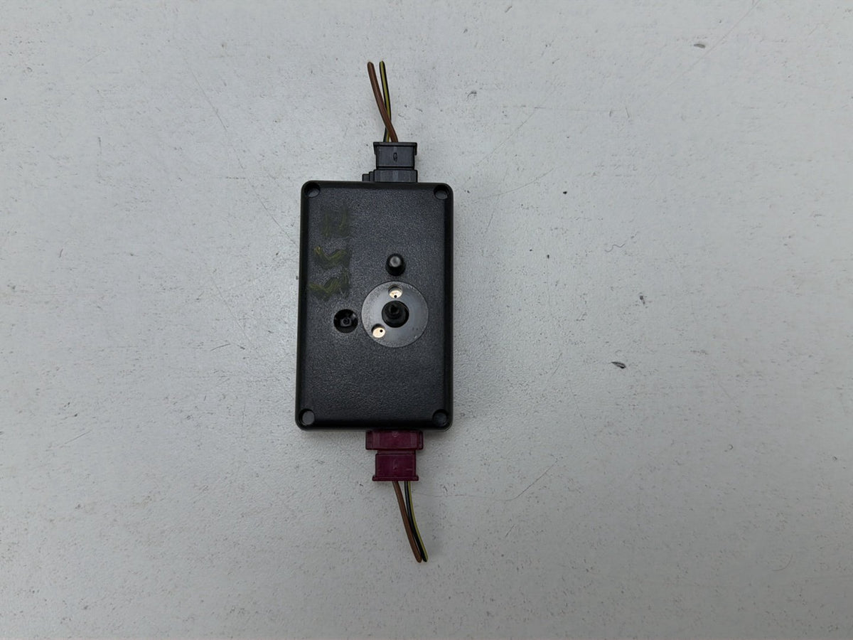 2014-2016 BMW 228i F22- Antenna Control Module EA9231442 02 OEM