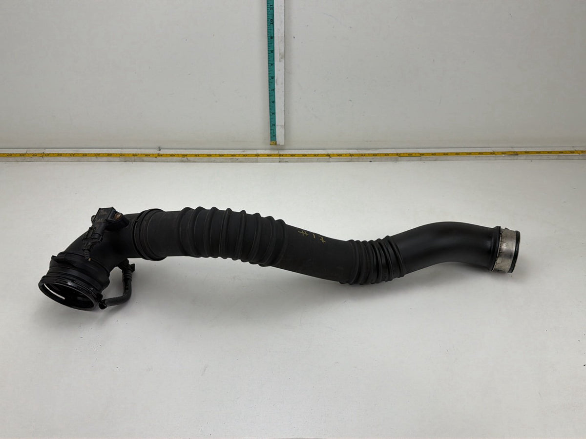 2014 BMW X1 E84 SUV Air Preheat Pipe 7843531-01 OEM