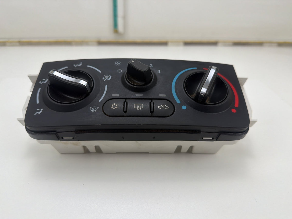 2005-2010 Chevrolet Cobalt AC Heater Temperature Climate Control 15890411 OEM
