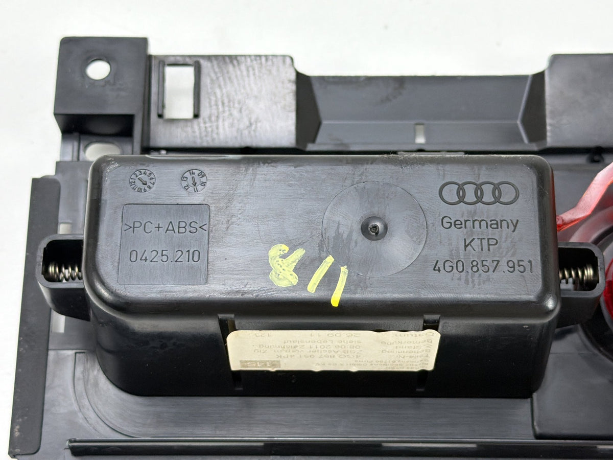 2012-2018 Audi A7 Front Centre Console Ashtray w/ Power Outlet 4G0857951 OEM