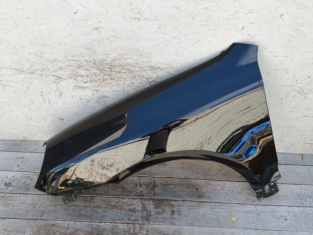 2003-2006 Porsche Cayenne Front Left Side Fender 95550303101 OEM