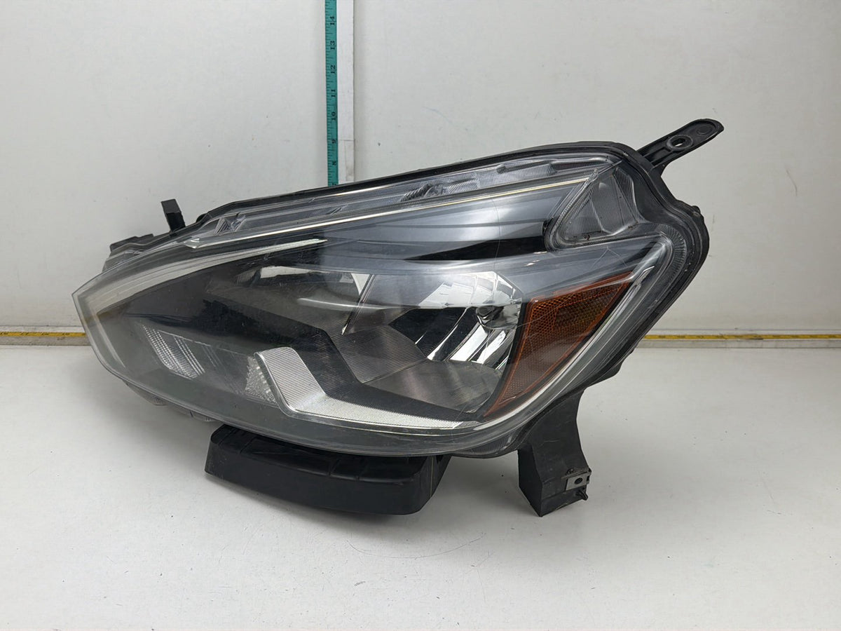 2016-2019 Nissan Sentra Front Left Driver Side Halogen Headlight Assembly OEM