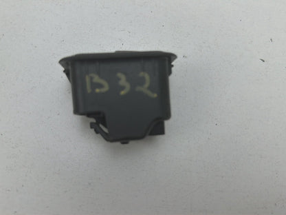 2010-2016 Mercedes-Benz E-Class Trunk Lid Tailgate Open Release Switch OEM