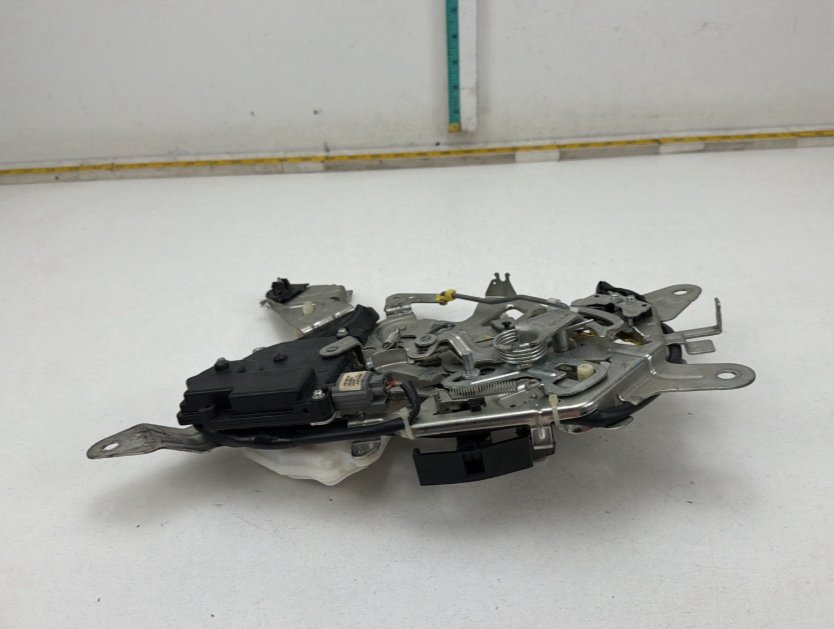 2011-2017 Honda Odyssey Rear Right Power Sliding Door Latch OEM
