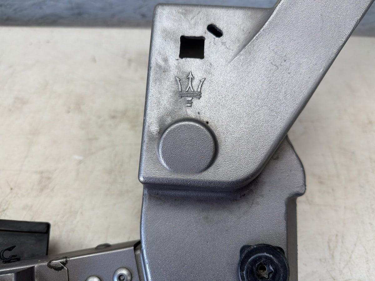 2014-2021 Maserati Quattroporte Front Radiator Support Air Shroud 670009288 OEM