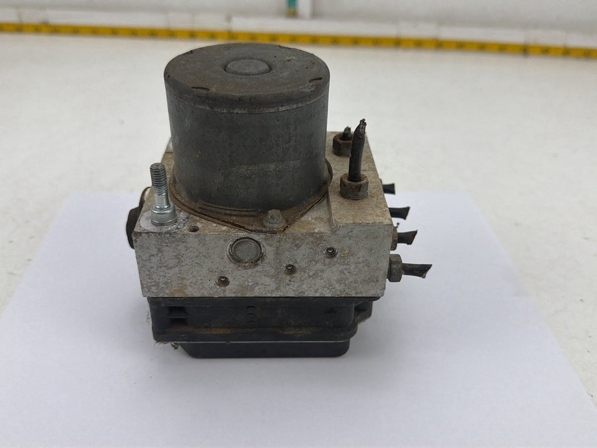2013-2015 Fiat 500 ABS Anti Lock Brake Pump Control Unit P68073251AG OEM