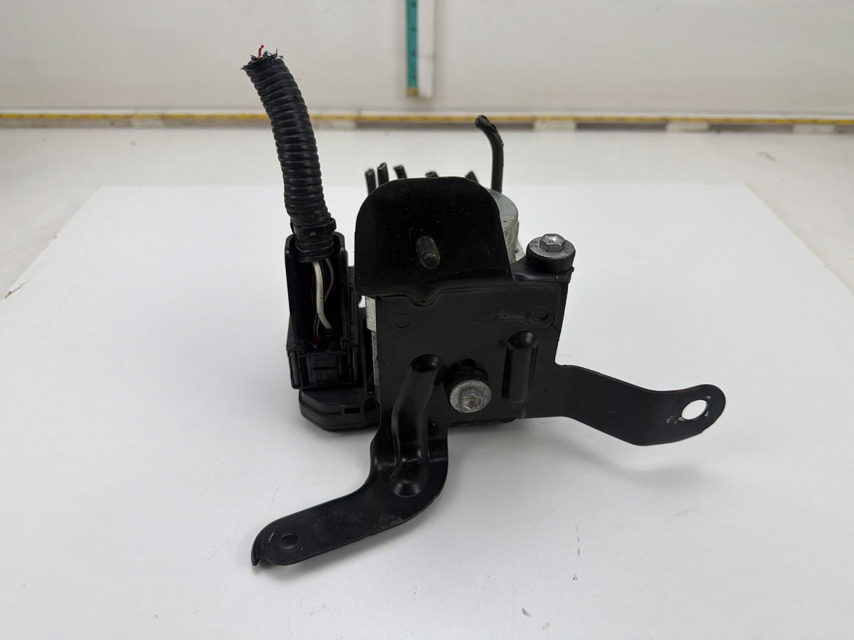 2016 Toyota Corolla ABS Anti-Lock Brake Pump Module 89541-02440 OEM