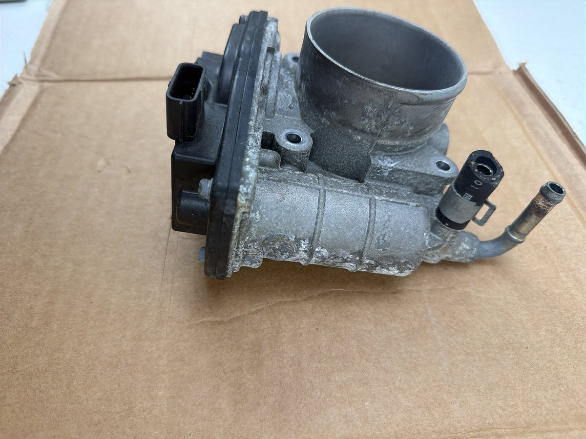 2009-2013 Infiniti G37 3.7L Right Side Throttle Body Throttle Valve Assembly OEM