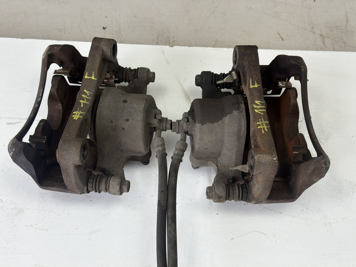 2013-2019 Nissan Sentra Front Left/Right Disc Brake Caliper Set Pair OEM