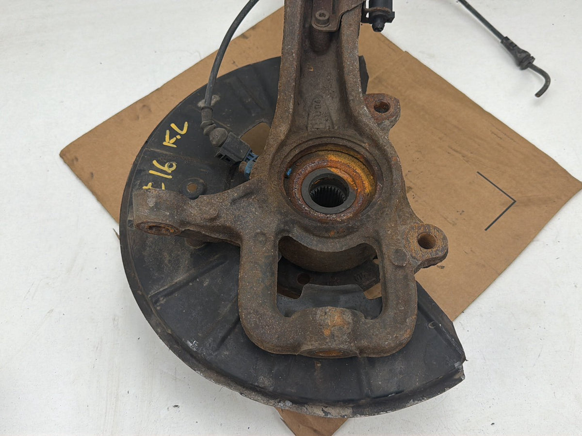 2004-2006 Porsche Cayenne 9PA- 3.2L Front LH Driver Side Knuckle Hub Spindle OEM
