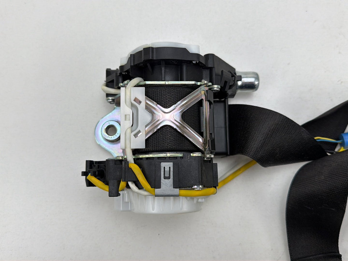 2014-2015 BMW X1 E84 Front Seat Belt 34085906 OEM