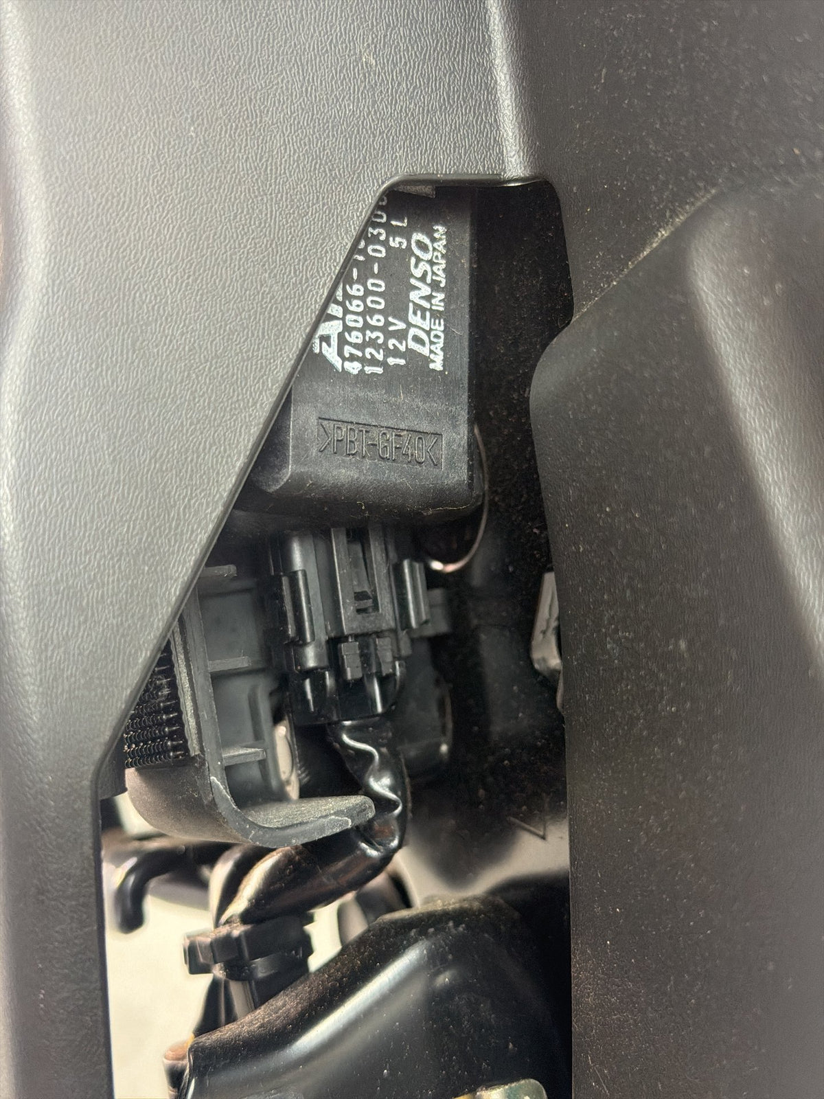 2010-2015 Lexus IS250 Convertible Left Driver Side Top Hinge Assembly Motor OEM