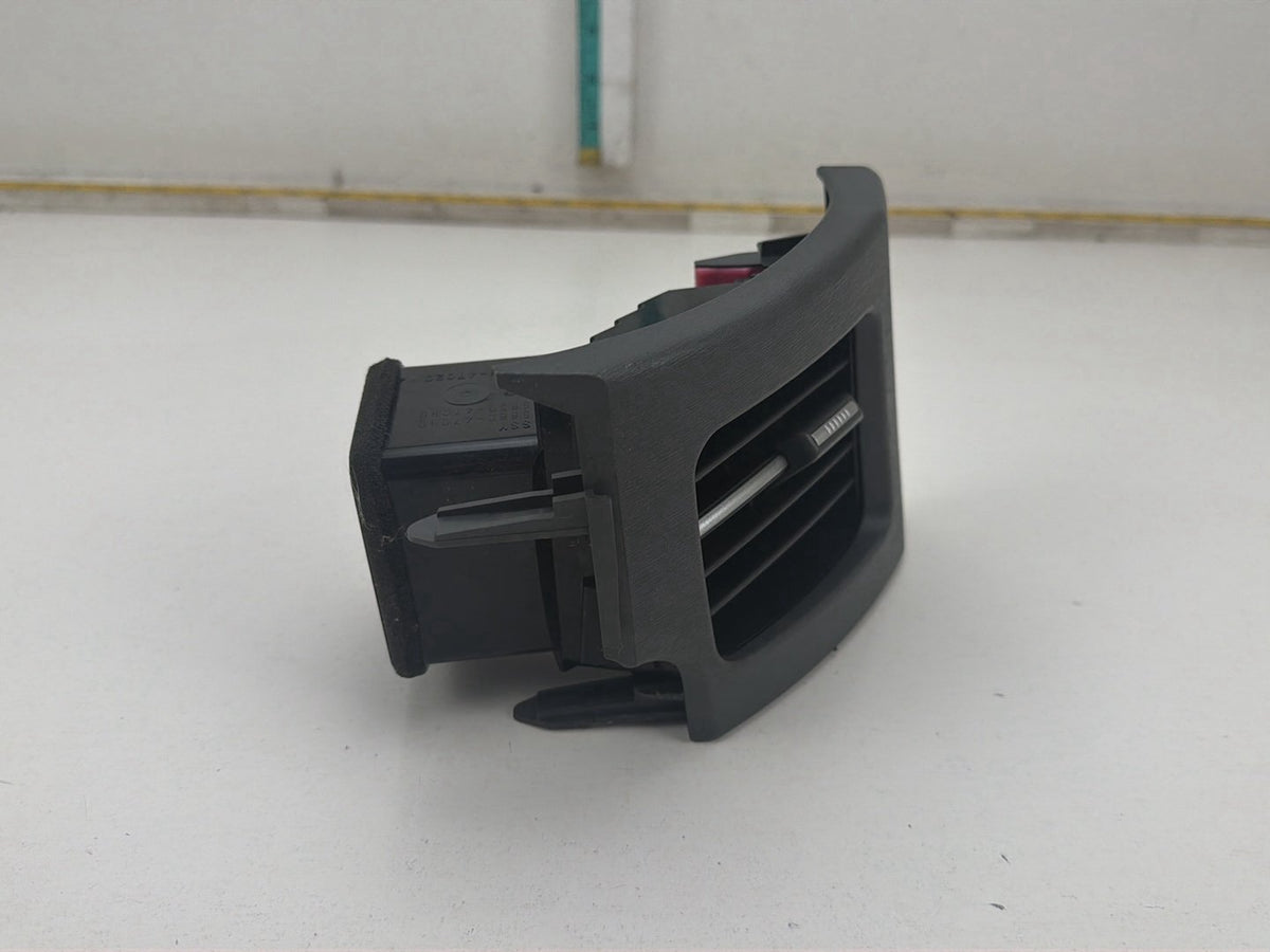 2010-2015 Toyota Prius W30-Front Right Side Dash Air Vent Grille 55660-47030 OEM