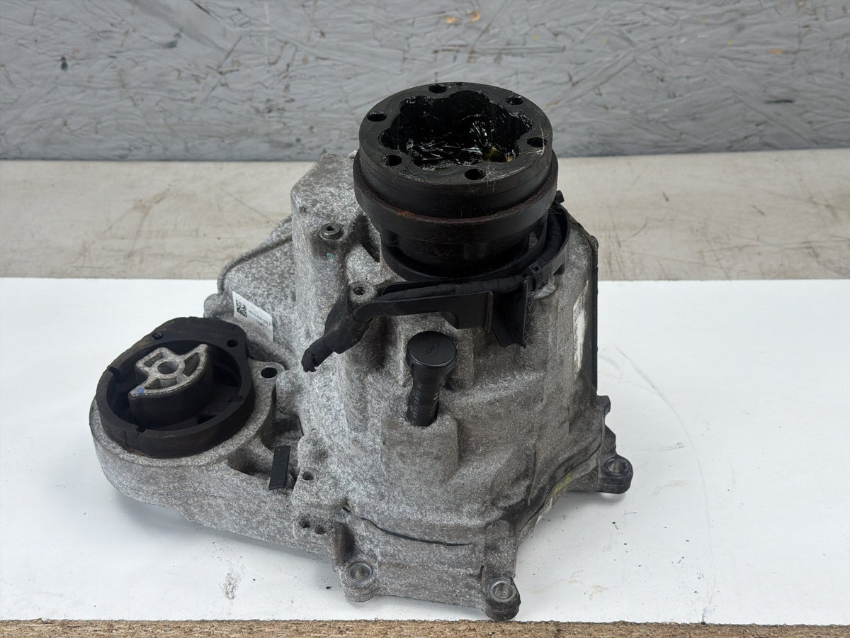 2017-2020 Jaguar F-Pace Transer Box Case Gearbox GX63-7K780-BD OEM