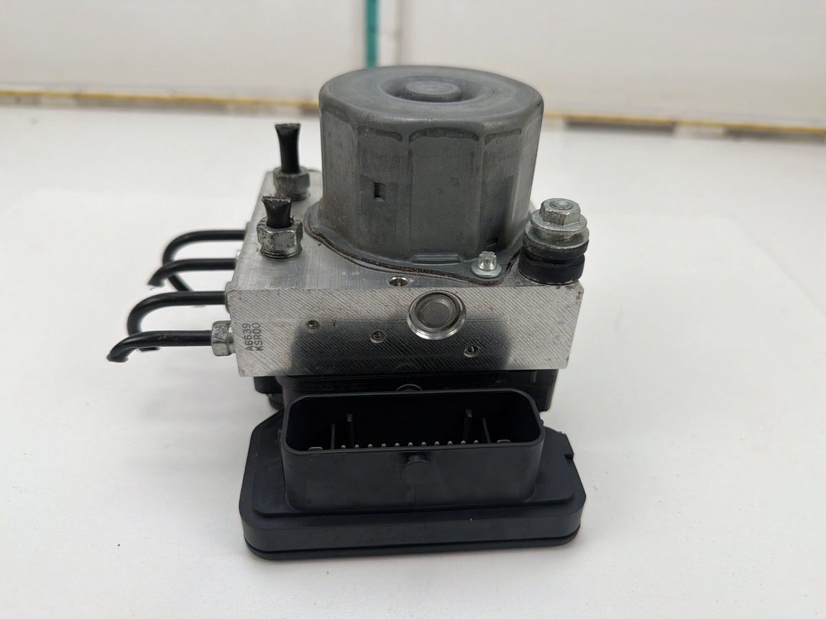 2015-2016 ubaru Impreza ABS Anti-Lock Brake Pump & Module 27536FJ220 OEM