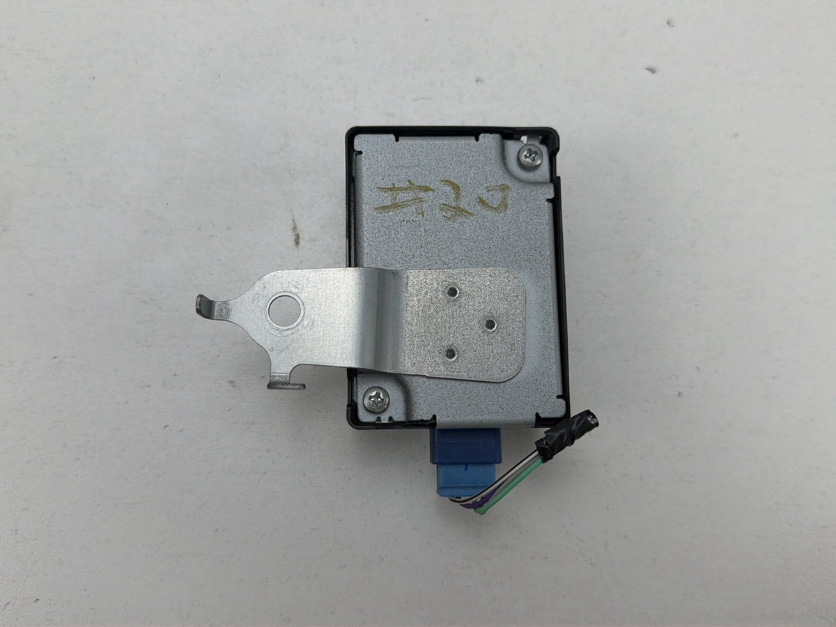 2010-2015 Toyota Prius W30- Smart Door Receiver Control Module 89740-47050 OEM