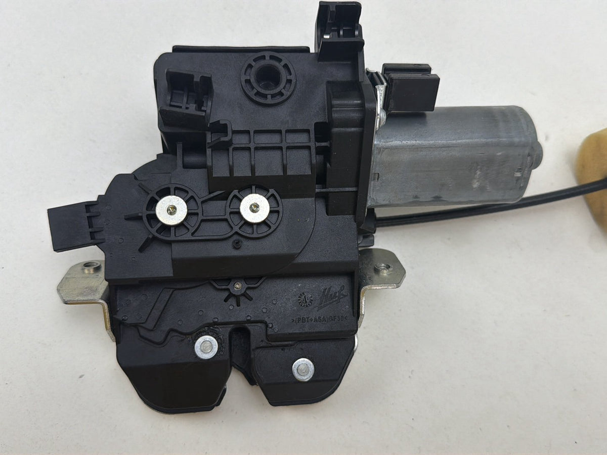 2007-2013 Mercedes-Benz S-Class S550 Rear Trunk Lid Lock Actuator 2217500085 OEM