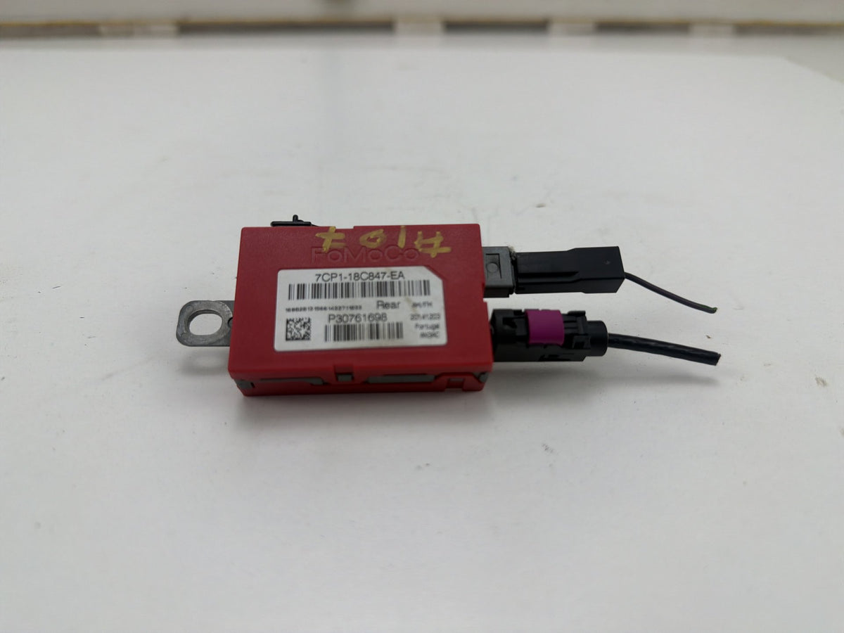 2011-2018 Volvo S60 Rear Radio Antenna Amplifier 30761698 OEM