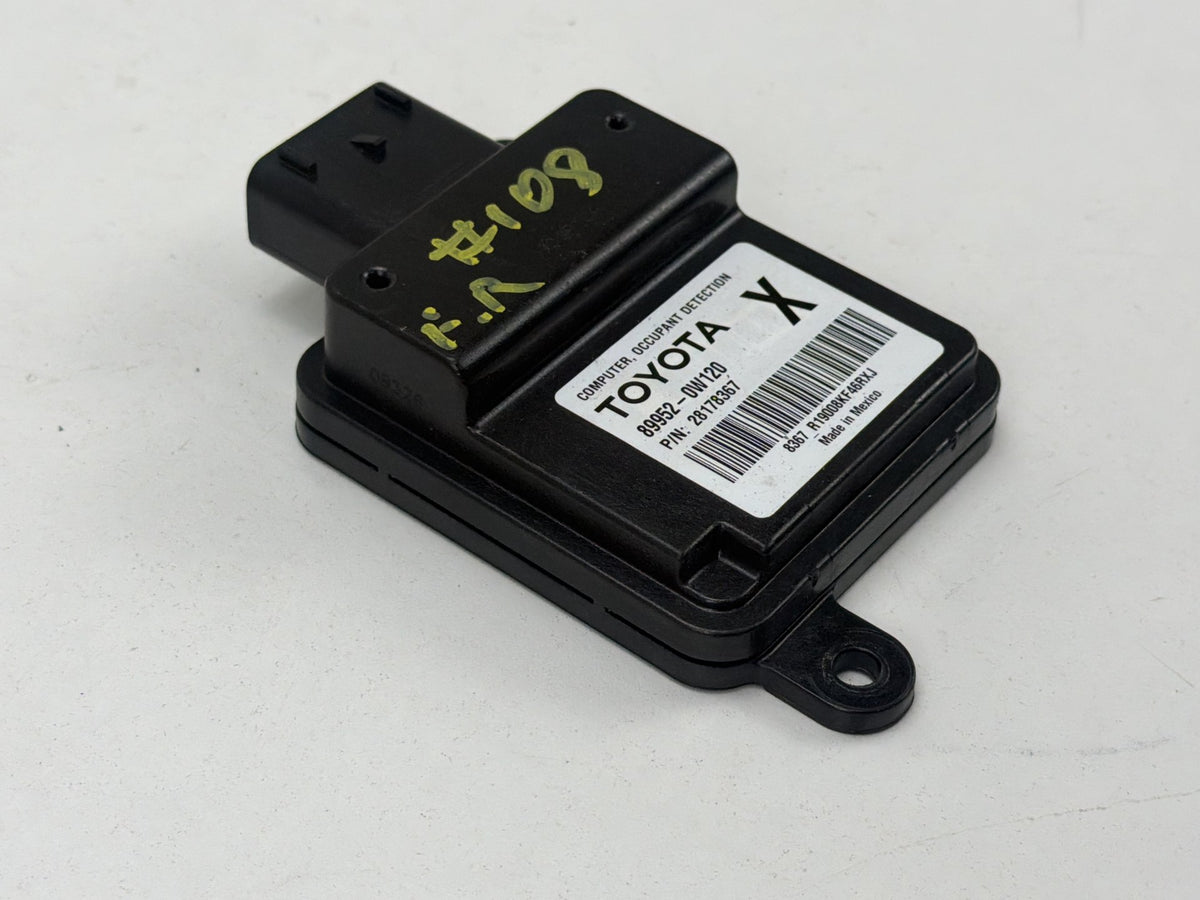 2010-2015 Lexus IS250C Front Right Occupant Detection Module 89952-0W120 OEM