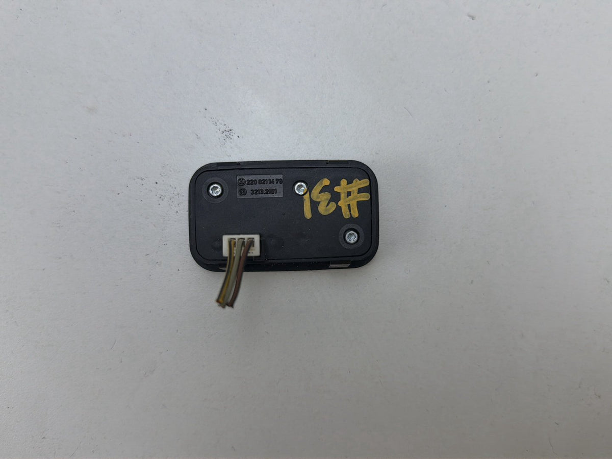 2007-2013 Mercedes-Benz S-Class 550 W221 Trunk Tailgate Release Switch OEM