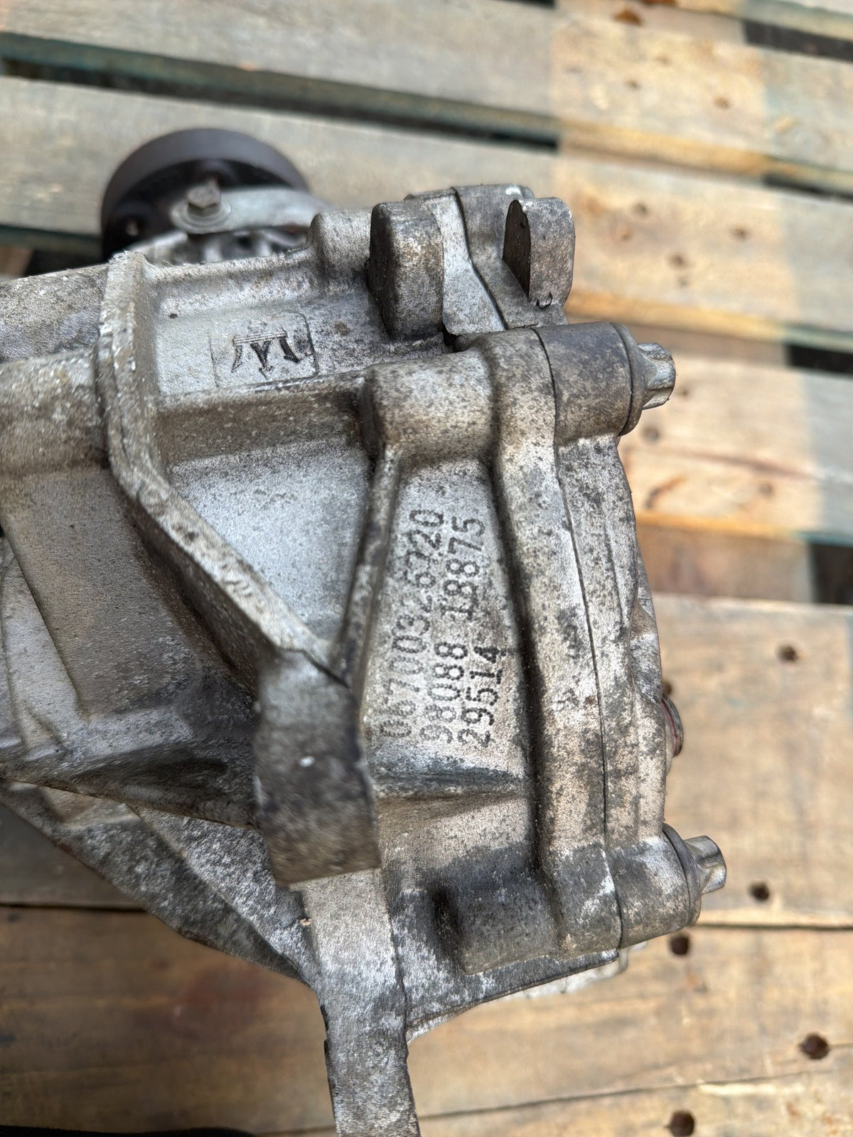 2014-2017 Maserati Quattroporte VI M156 3L 123K Front Differential Carrier OEM