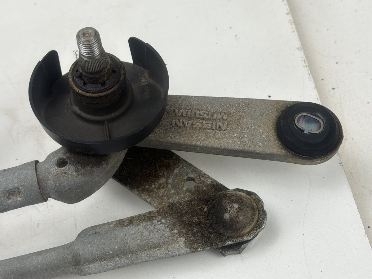 2013-2018 Nissan Altima Windshield Wiper Motor & Linkage Transmission OEM