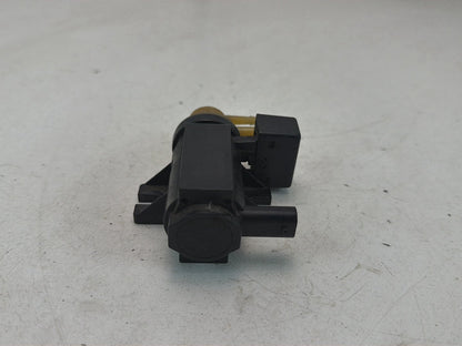 2011-2013 Mercedes-Benz S-Class W221 Pressure Transducer Vacuum Valve A0081535428 OEM