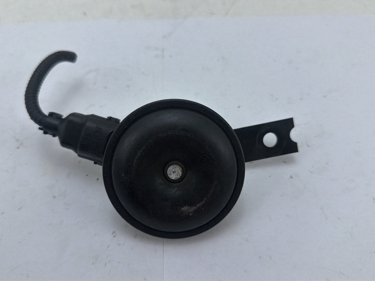 2015 - 2018 Kia Sedona Front High Tone Note Alarm Horn Signal 96630-A9900 OEM