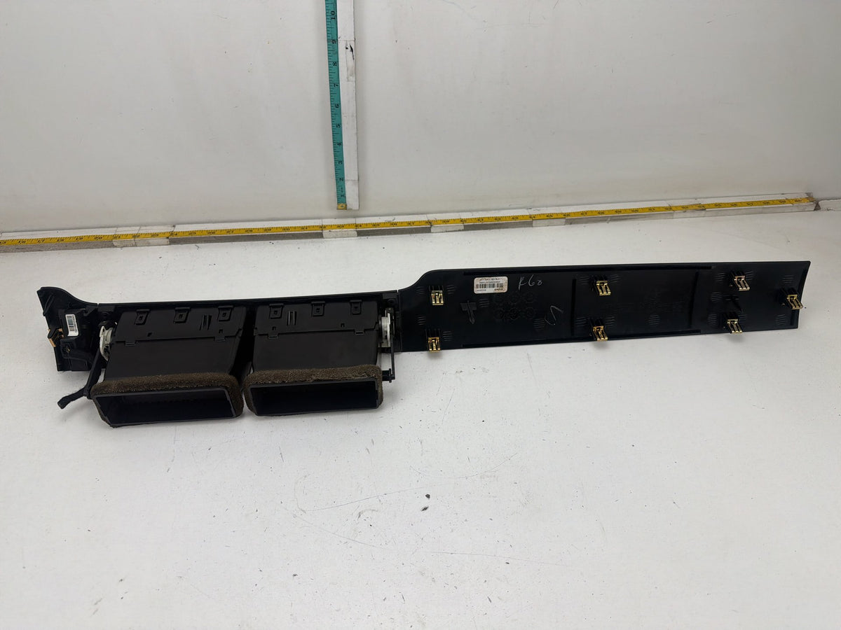 2007-2014 GMC Yukon XL 1500 Center Dash Molding Trim Bezel w/ Air Vents OEM