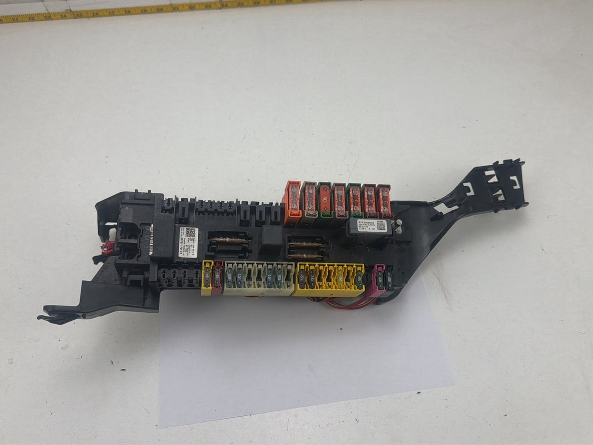 2012-2015 Mercedes-Benz ML550 Fuse Relay Box Junction Block A1665402350 OEM