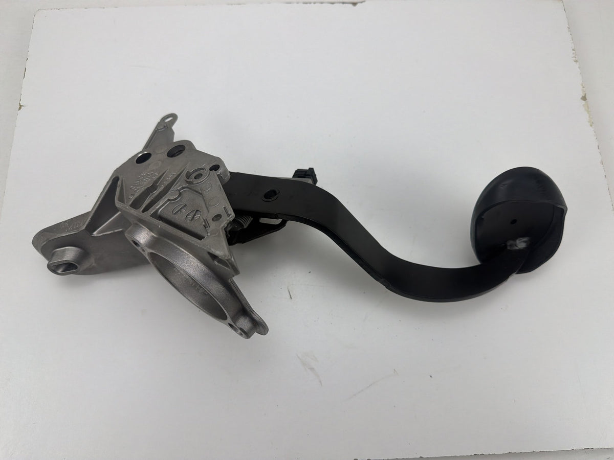 2010-2013 Mini Cooper Manual Transmission Clutch Pedal Assembly OEM