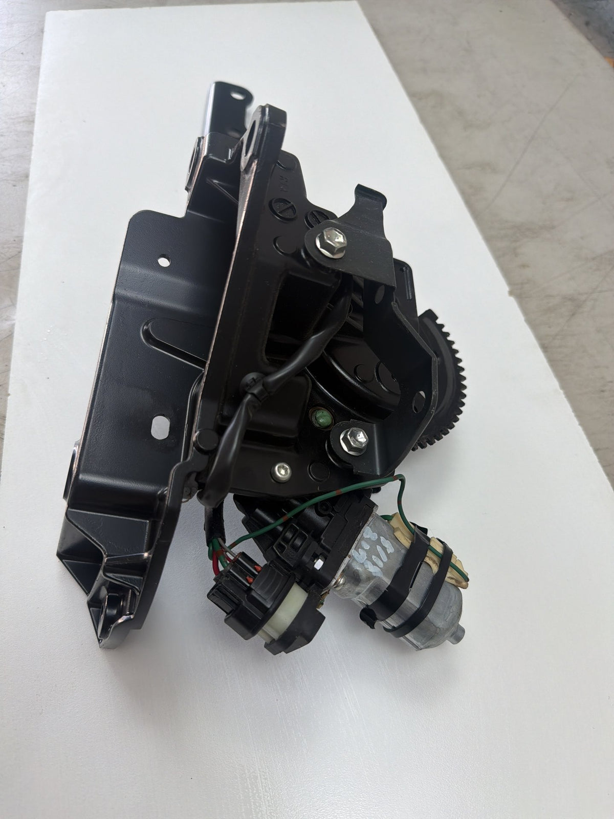 2010-2015 Lexus IS250 Convertible Top RH Right Passenger Side Hinge Motor OEM