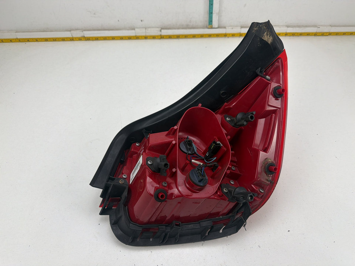 2013-2015 Chevrolet Malibu Rear Left Driver Outer Tail Light 23151403 OEM