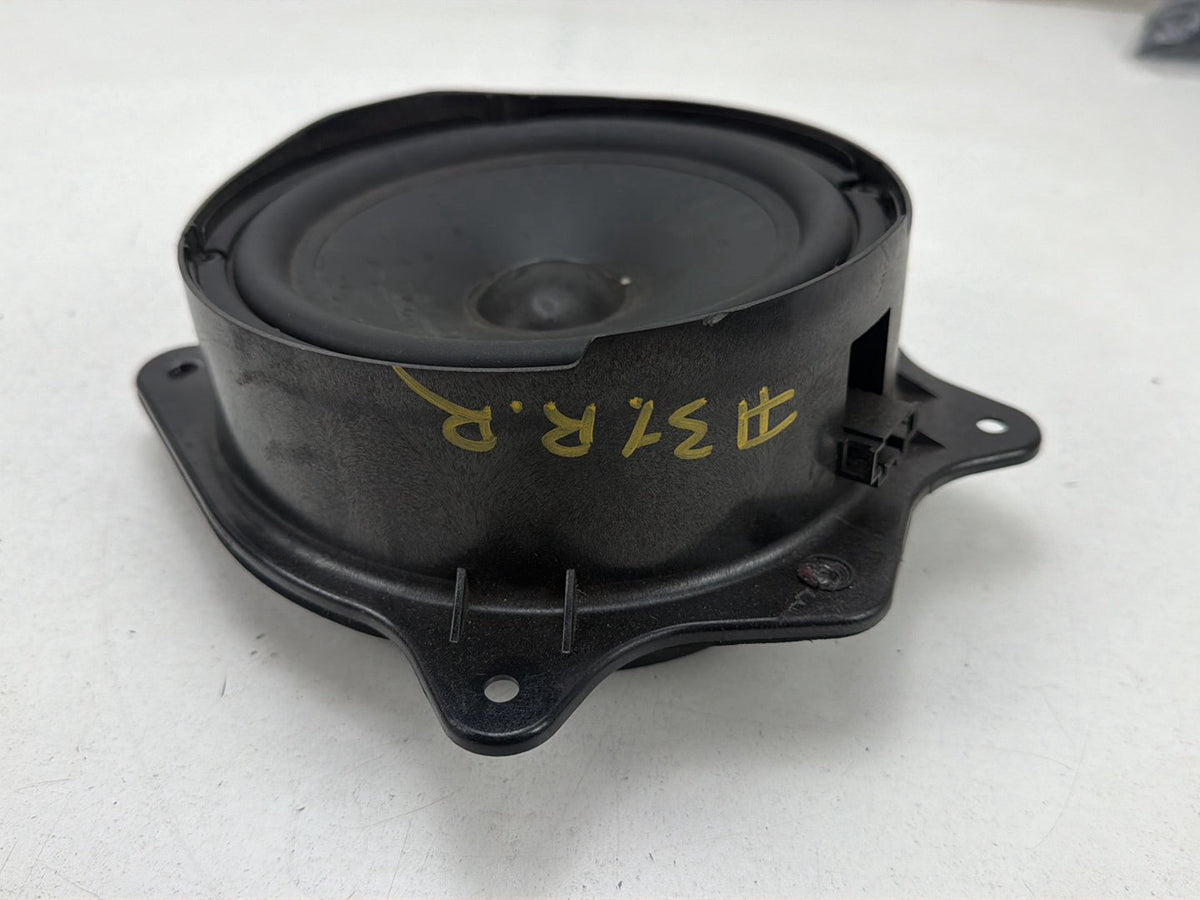 2010-2013 Mercedes-Benz S-Class 550 W221 Rear Left/ Right Door Loud Speaker OEM