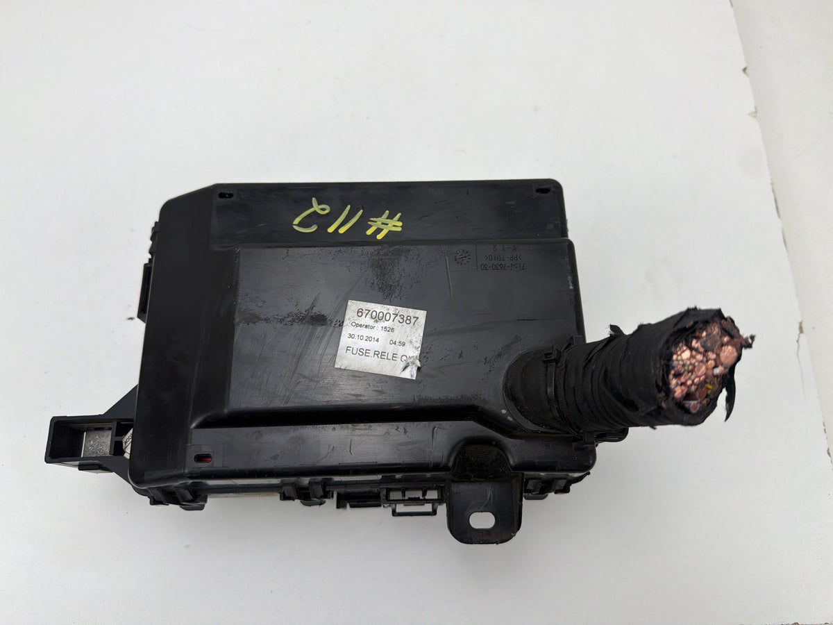 2014-2021 Maserati Quattroporte Rear Trunk Battery Pre-Fuse Box Block OEM