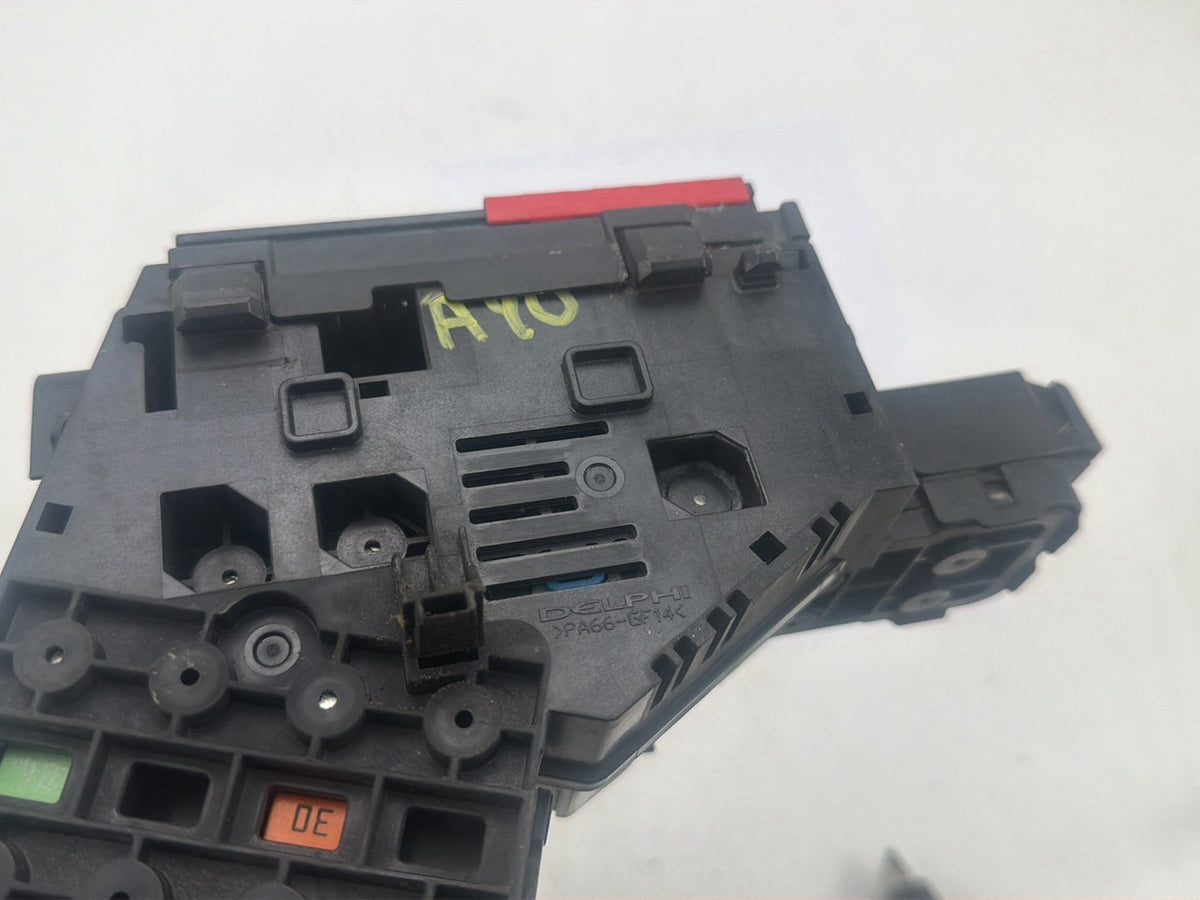 2012-2015 Mercedes-Benz ML550 Fuse Relay Box Junction Module A1665402450 OEM