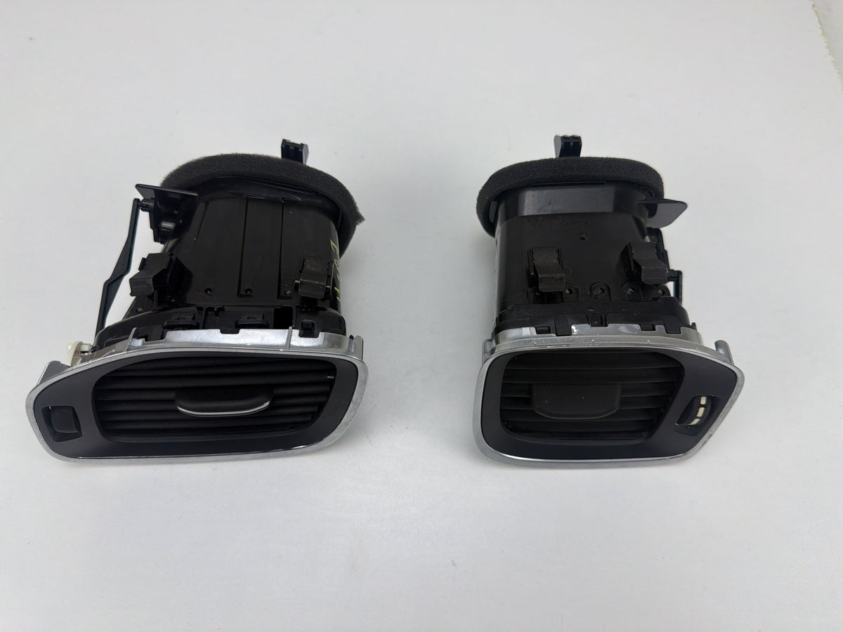2011-2018 Volvo S60 Front Left Right Outer Dashboard Air Vent 30791697 OEM
