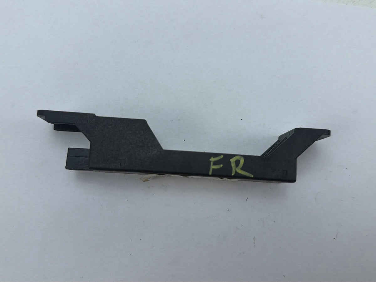 2011-2013 Dodge Durango Front Right Keyless Entry Antenna Module 04725857AA OEM