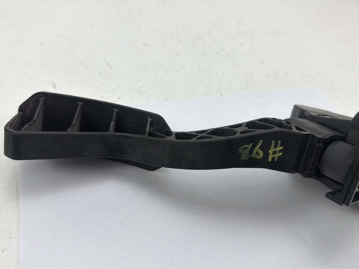 2012-2017 Toyota Camry Electronic Throttle Accelerator Gas Pedal 7811006040 OEM