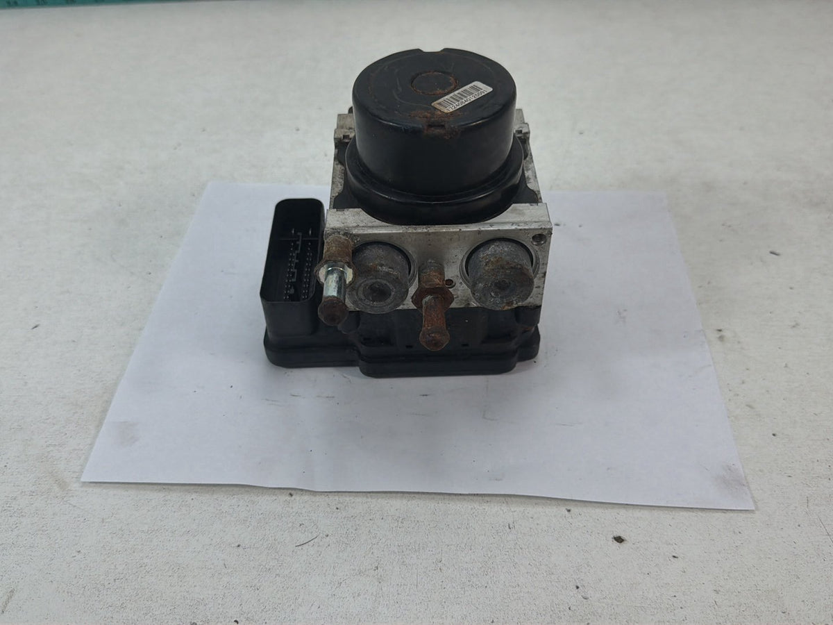 2015-2019 Nissan Versa ABS Pump Anti-lock Brake Module 47660-1AA0C OEM