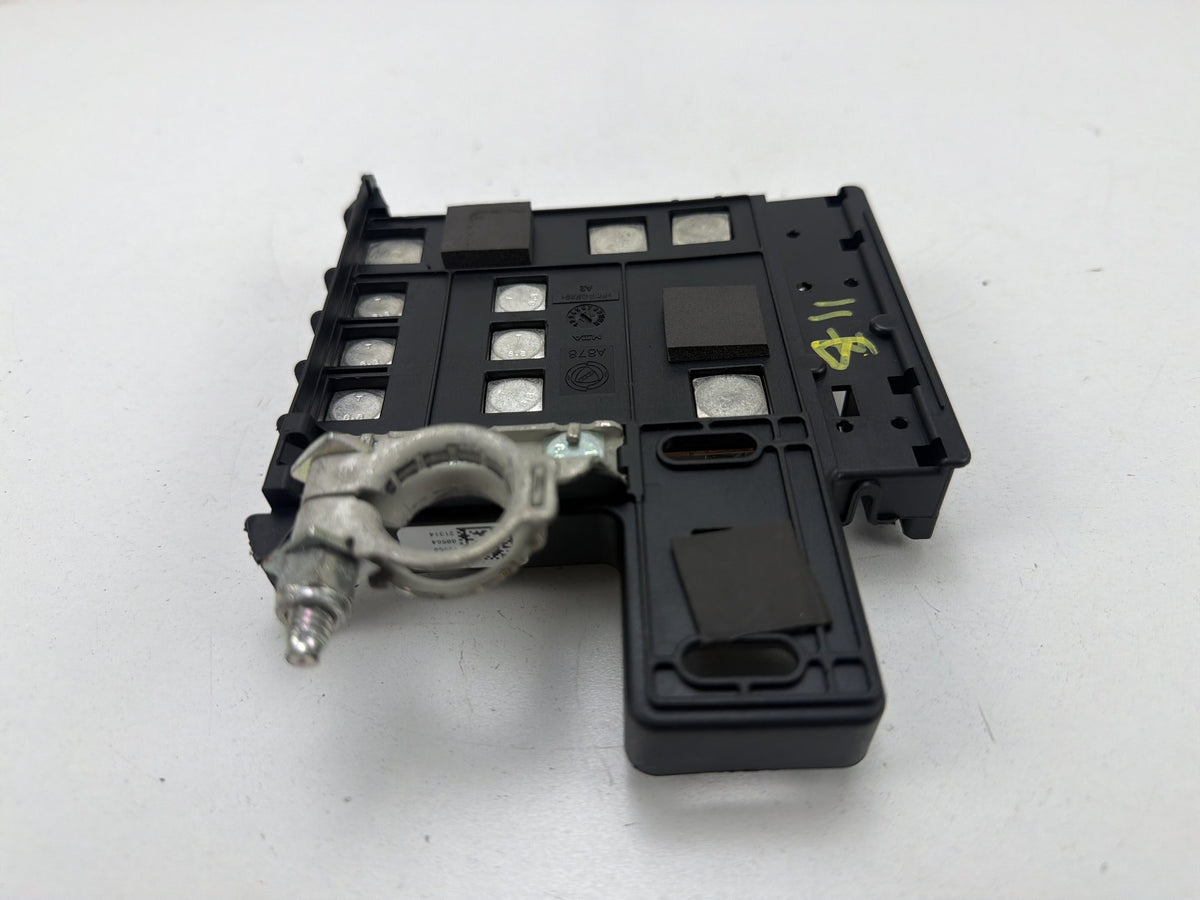 2014-2020 Maserati Ghibli M157 Positive Battery Terminal Fuse Relay Box OEM