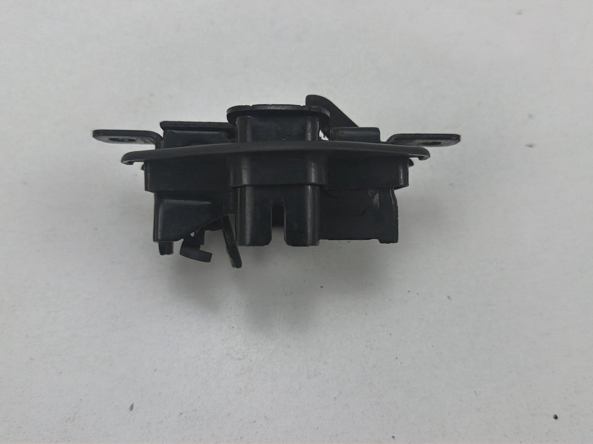 2007-2013 Mercedes-Benz S-Class 550 W221 Hood Latch Lock A2218870025 OEM