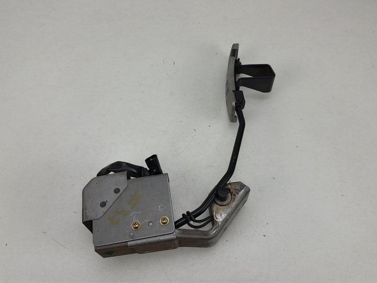 2003-2008 Nissan 350Z-Gas Pedal Sensor 18919AM810 OEM