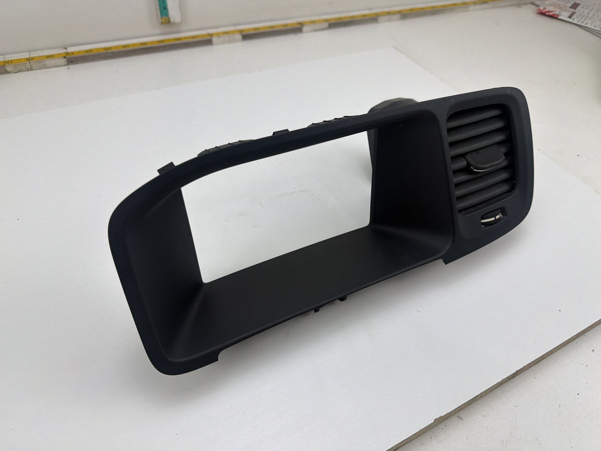 2011-2018 Volvo S60 Center Dash Screen Surround Bezel W/ Air Vent OEM