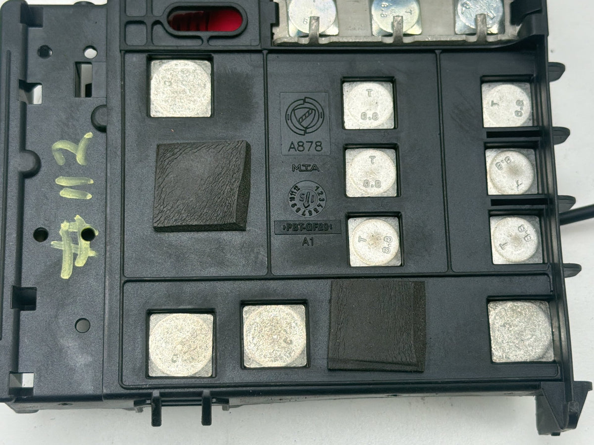 2014-2020 Maserati Quattroporte Positive Battery Fuse Box Module 06700020290 OEM