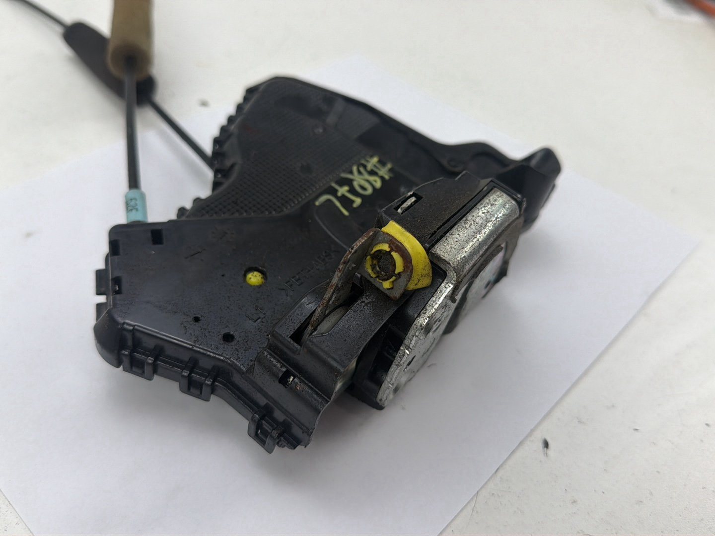 2007-2009 Lexus ES350 Front Left Driver Side Power Door Lock Actuator Latch OEM